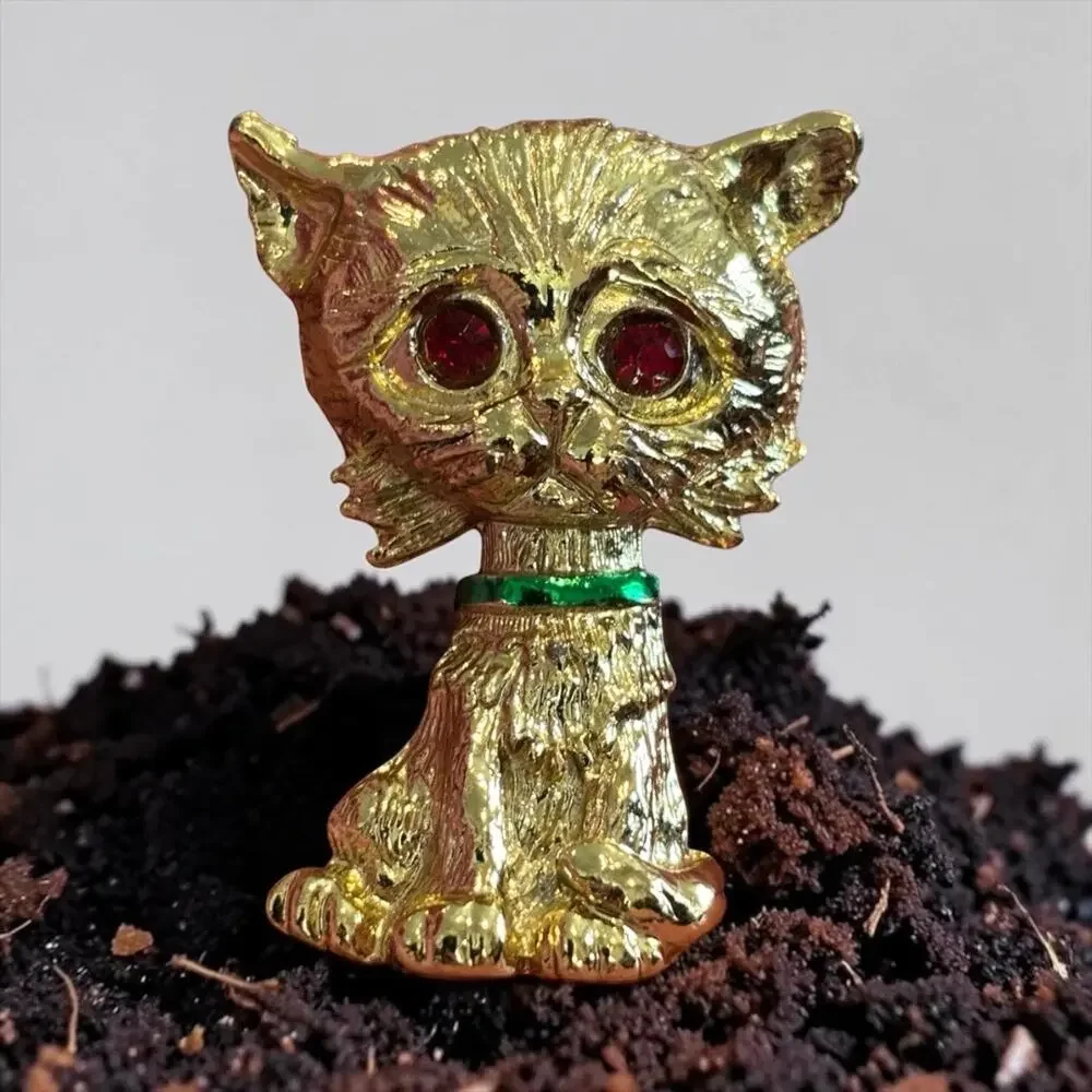 Vintage Gerry’s Big Eyed Gold Kitten Brooch Ruby Red Eyes Green Collar Cat Pin